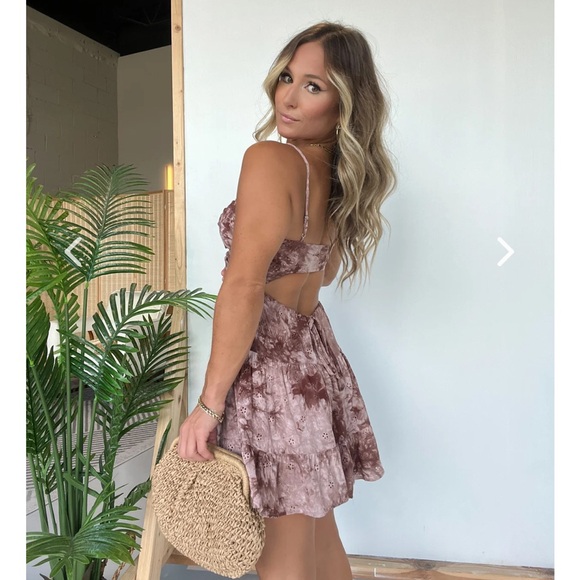 Chic By Ally B Cut Out Tie Dye Dress Marble - Picture 4 of 6